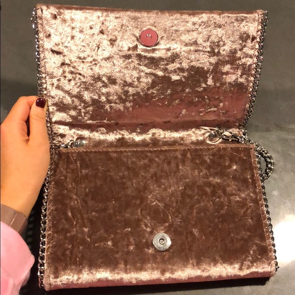 Chelsea 28 pink velvet crossbody bag - Picture 5 of 6